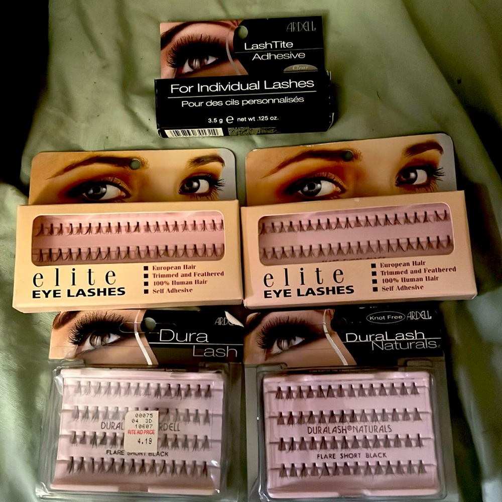 4pk lashes + 1pk clear lash adhesive
